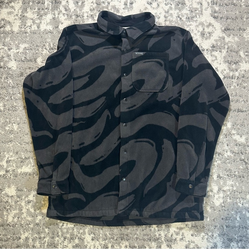 Men’s Columbia Black & Gray Camouflage Fleece Button Up Shirt